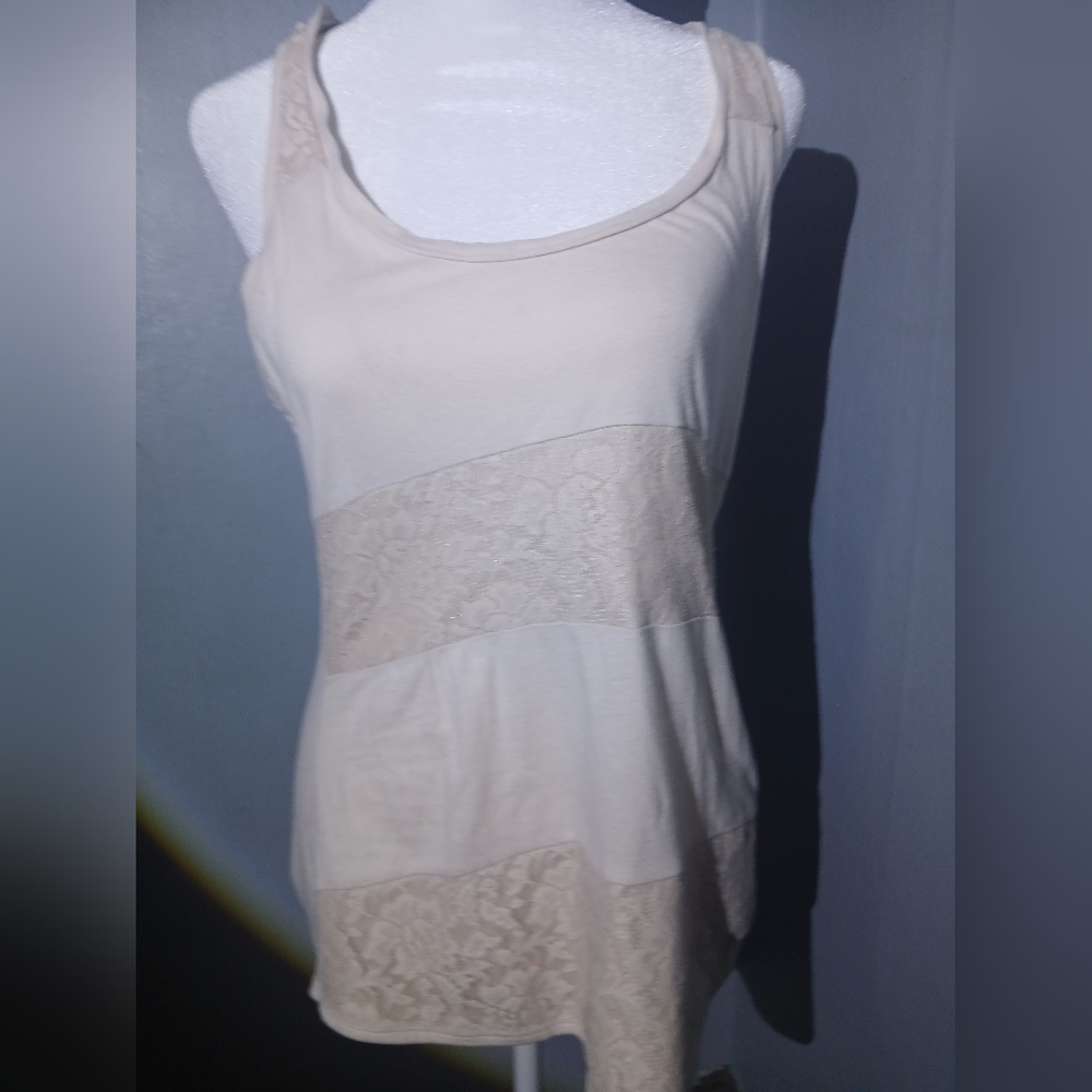 GAP Beige Lace‑Panel Scoop Neck Tank Top Women’s Size S Soft Neutral Feminine